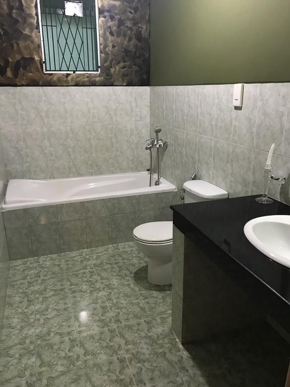 Hotel Ared Katunayake